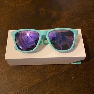 Goodr sunglasses 😎